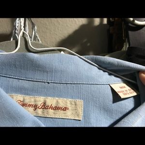 Men’s silk Tommy Bahama Shirt.